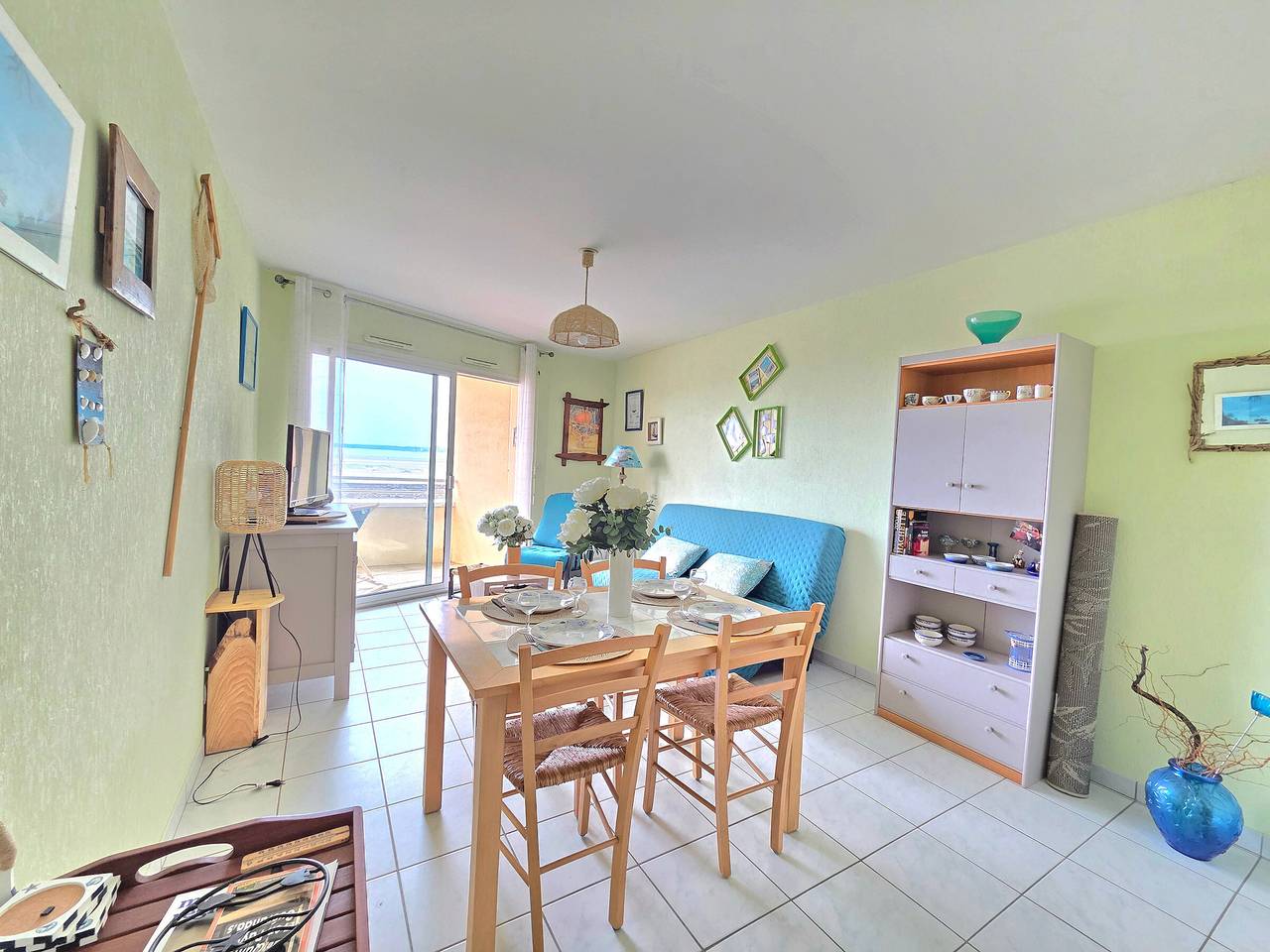 Ganze Wohnung, Ferienwohnung am Meer mit Balkon: 1 Schlafzimmer, 50m vom Strand, 200m zu Geschäften, ideal für Paare in Saint-Brevin-les-Pins, Côte de Jade