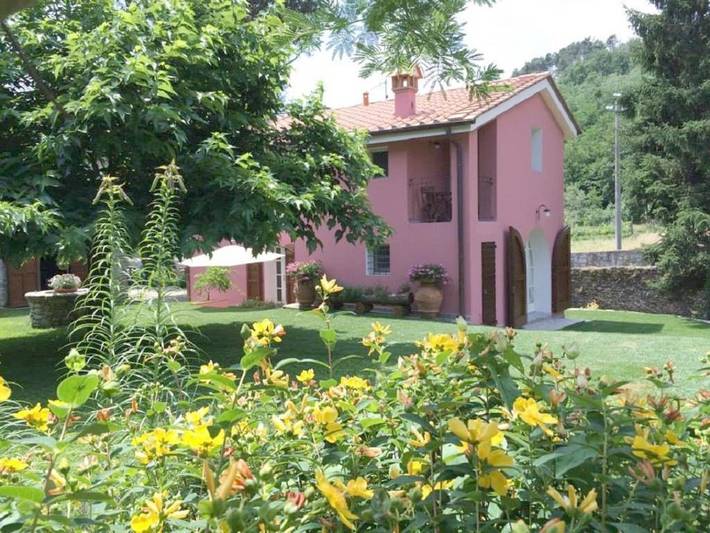Agriturismo per 3 persone, con Giardino e Panorama a Pistoia
