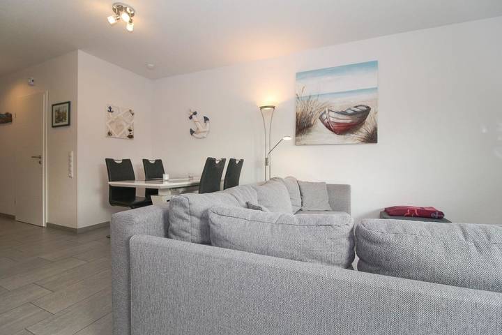 Ferienwohnung für 4 Personen, mit Terrasse und Garten in Norden - 3