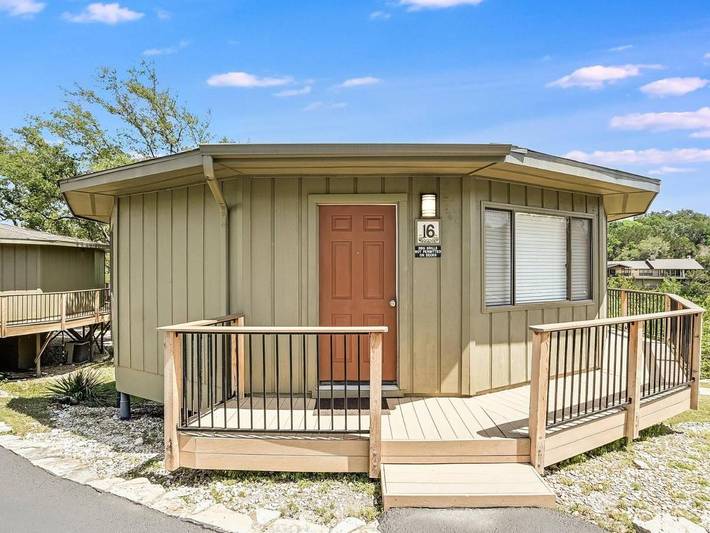 Bungalow für 6 Personen, mit Terrasse und Pool sowie Seeblick in Texas