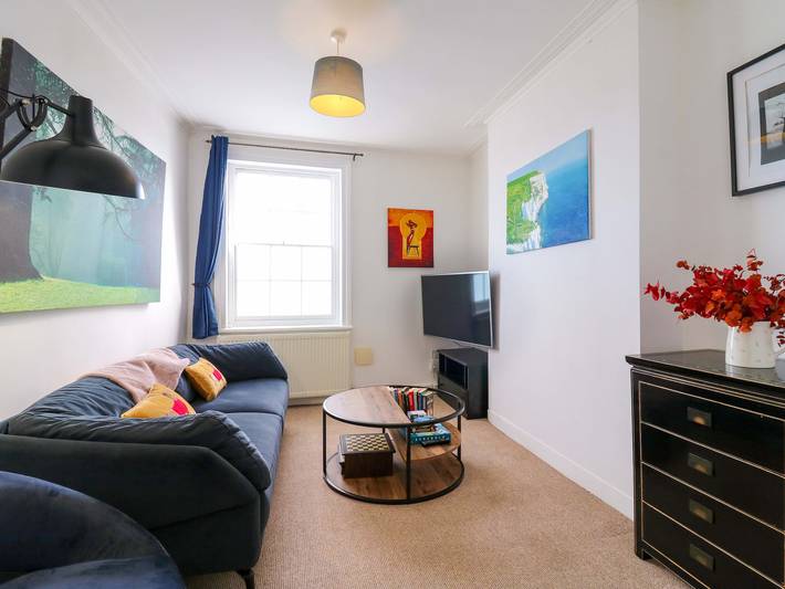 7 Athol Terrace in Dover, Kent