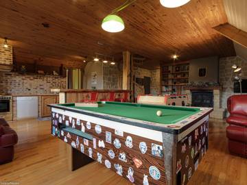 Gîte pour 13 personnes, avec jacuzzi et jardin, animaux acceptés dans Nièvre