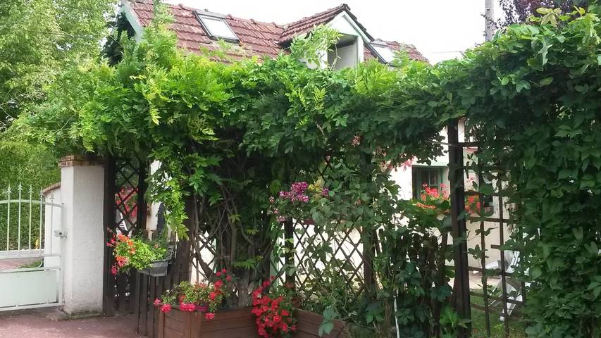 Gîte pour 2 personnes, avec terrasse et jardin dans l' Eure - 2