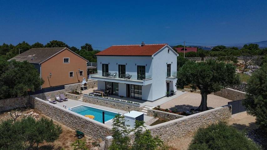 Villa voor 6 personen, with tuin and zwembad as well as uitzicht in Novalja