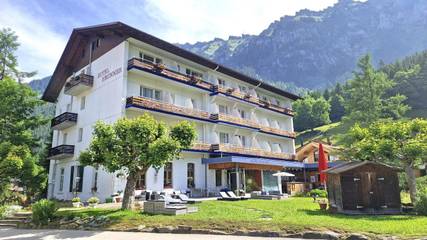 Gîte pour 13 personnes, avec vue et jardin dans Wengen