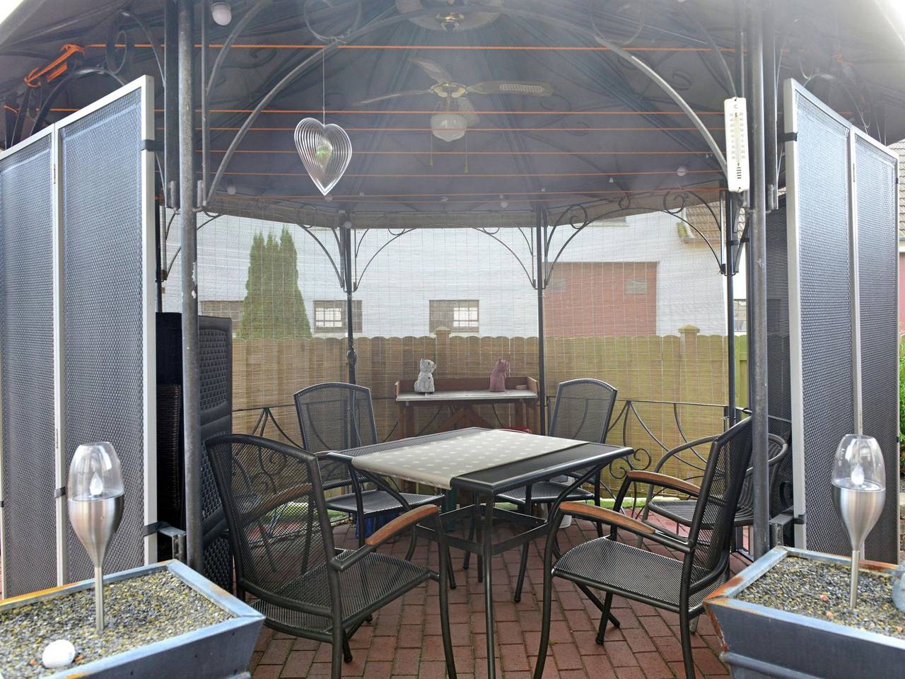 Geheel appartement, Cozy Apartment in Löwensen Lower Saxony with Private Terrace in Bad Pyrmont, Weserbergland