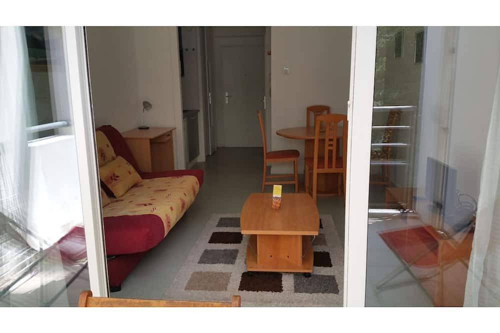 Apartamento entero, Sudio + terrace 8m² center, beaches, south & parking in Anglet, Region de Bayona