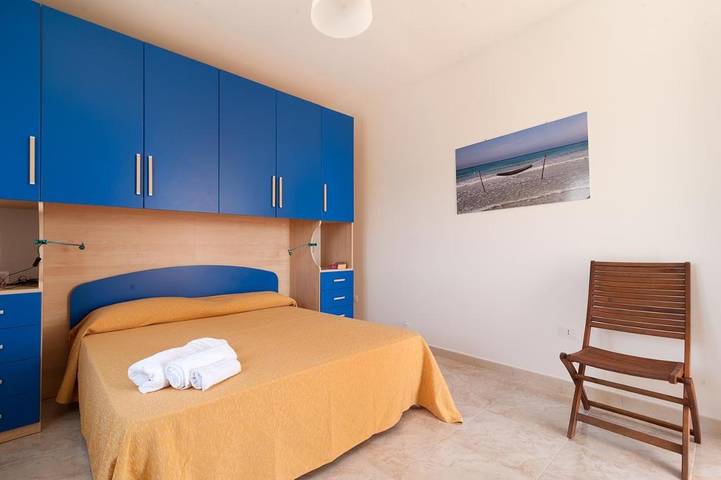 Gîte pour 3 personnes, avec jardin ainsi que vue et terrasse, animaux acceptés à Lido Marini - 4