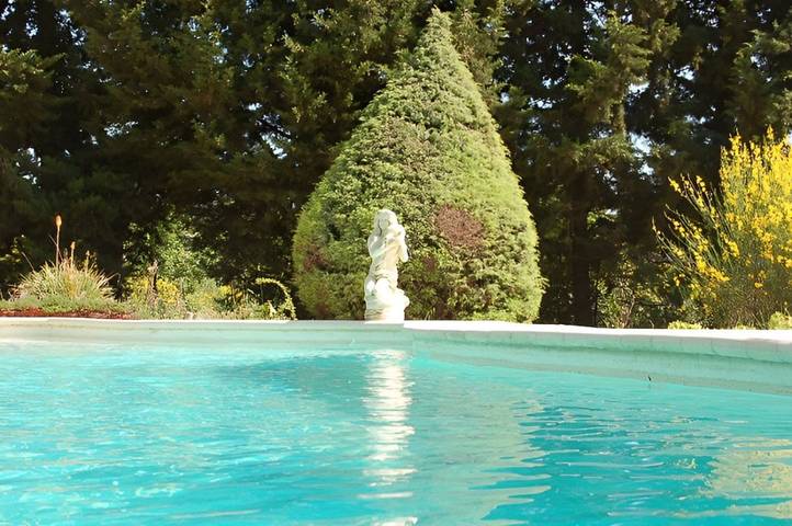 Location de vacances pour 3 personnes, avec jardin et piscine, animaux acceptés dans le Var - 4