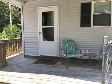 Cottage for 2 Guests in Kentucky Lake, Kentucky, Picture 1