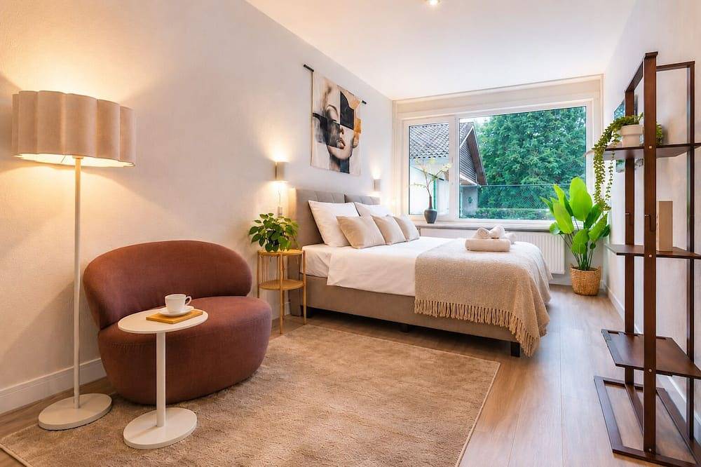 Ganze Wohnung, Komfortables Privatzimmer in Tilburg, gelegen in üppigem Grün neben den malerischen Wander- und Mountainbikewegen des Stadsbos013. in Tilburg, Nordbrabant