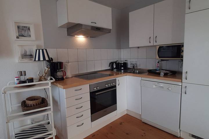Ferienhaus für 5 Personen, mit Balkon und Whirlpool sowie Terrasse und Sauna in Kröslin - 4