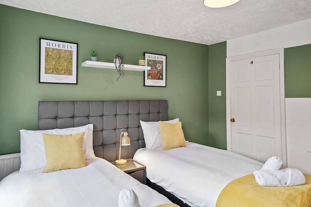 2 bedroom house in Aylesbury, Free Privet Parking in Aylesbury, Buckinghamshire