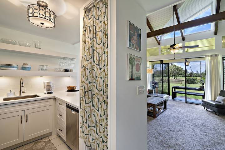 Vacation rental for 6 people, with terrace and yard as well as pool in Turtle Bay