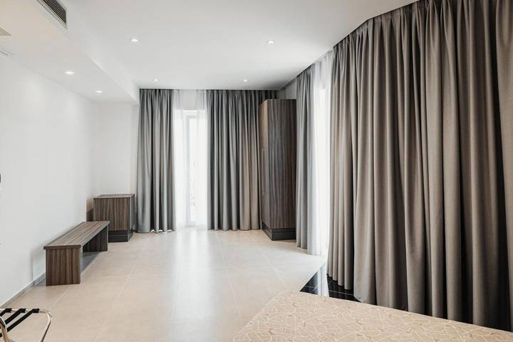 Hôtel pour 3 personnes, avec vue et terrasse, animaux acceptés à Copertino - 2