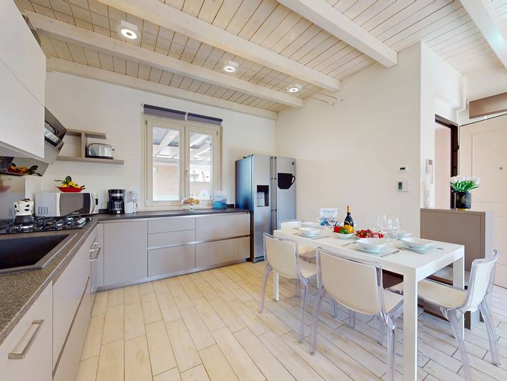 Villa für 6 Personen, mit Balkon und Garten