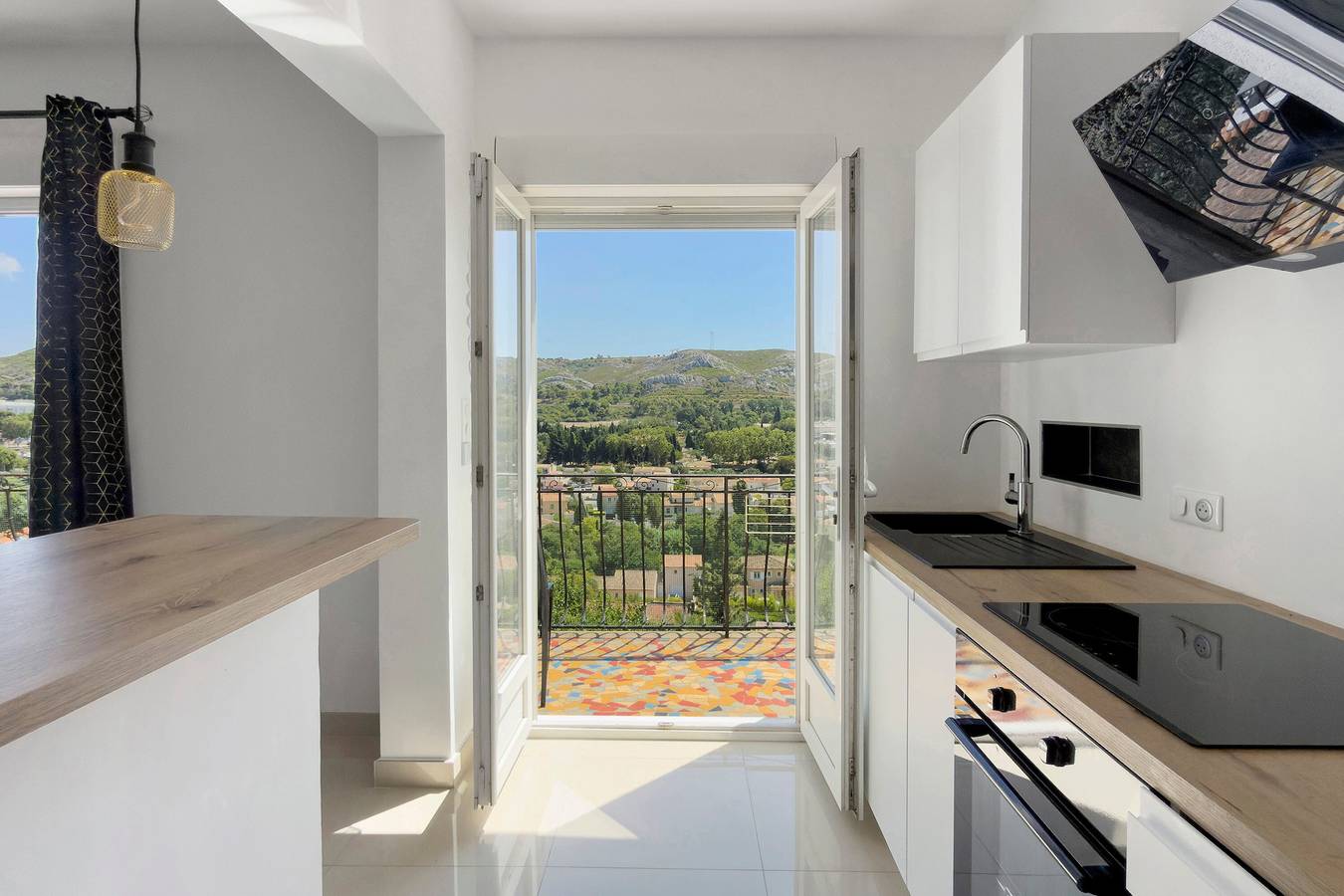 Ganze Wohnung, Apartment „Le Mazellet“ mit Bergblick, Wlan und Klimaanlage in Les Pennes-Mirabeau, Mittelmeerküste (Frankreich)