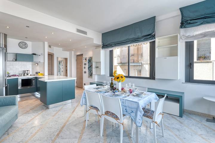 Appartamento intero, Front Beach Magic Sea - Sea Front in Laigueglia, Riviera di Ponente