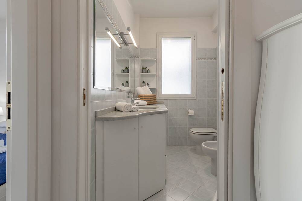 Appartement entier, 𝐇11 Casapa Parking - San Remo in San Remo, Commune de Sanremo