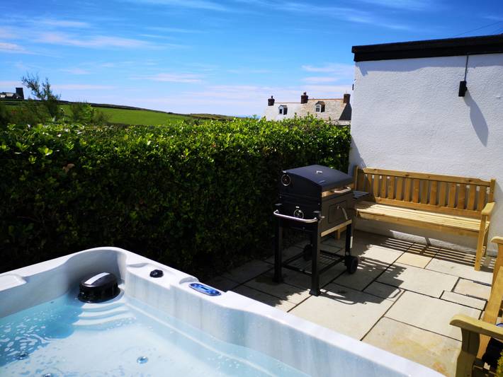 Cottage for 12 people in Tintagel