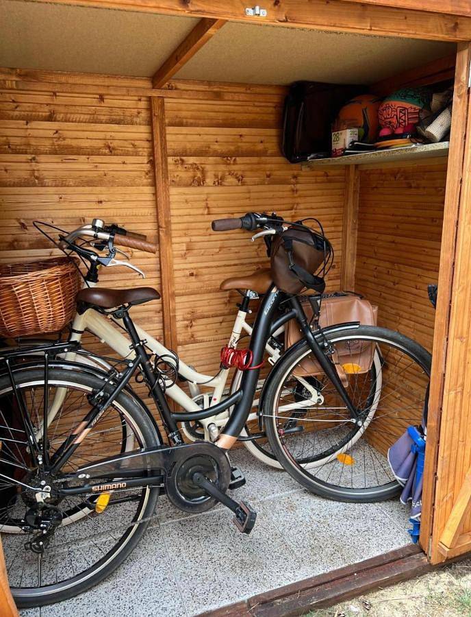 Camping pour 6 personnes, avec terrasse ainsi que vue et piscine à Vendays-Montalivet - 4