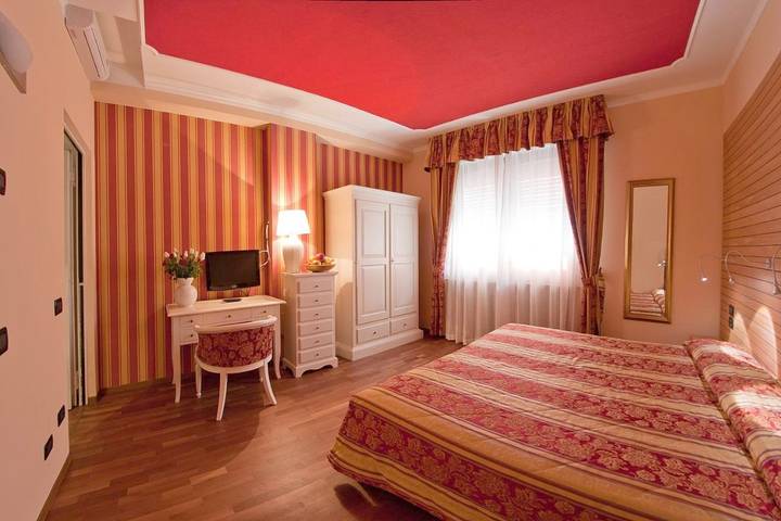 Hôtel pour 2 personnes, avec jardin et terrasse à Cles - 4