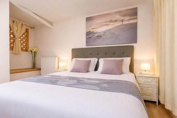 Gîte pour 4 personnes, avec vue à Pallud