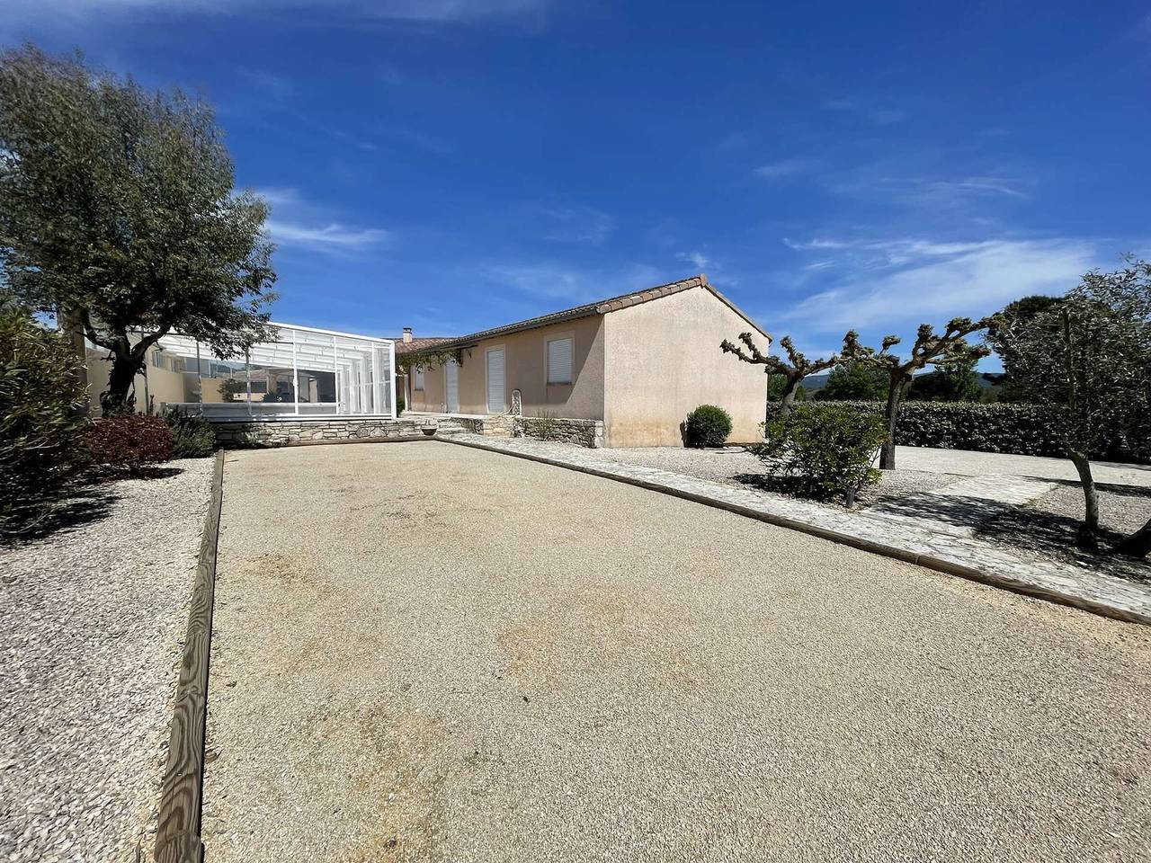 Villa 11 Pers à Vallon-Pont-d'Arc - Piscine Privée, 5 Ch, Jardin, Proche Centre in Vallon-Pont-d'Arc, Ardèche