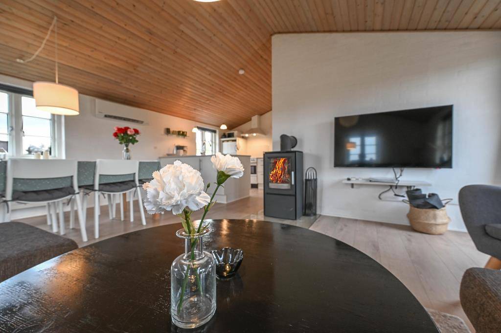 Beautiful holiday home in quiet surroundings with play facilities in the garden in Ulfborg, Holstebro Region
