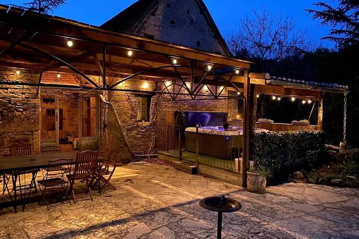 Location de vacances pour 10 personnes à Calvignac