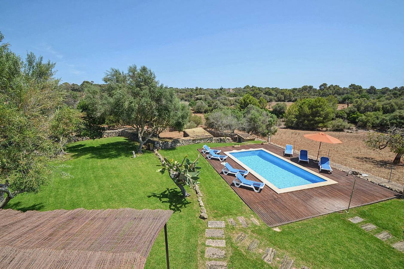 Casa de vacaciones 'Can Mascaro' con vistas a la montaña, Wi-Fi y aire acondicionado in Manacor, Mallorca Este