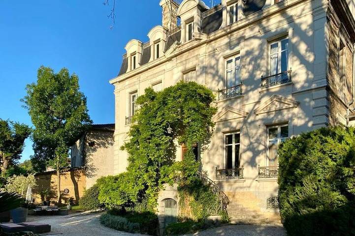 Château pour 14 personnes dans Rhône
