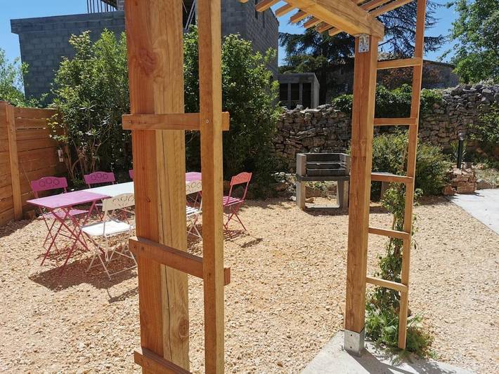 Gîte pour 6 personnes, avec jardin à Le Garn