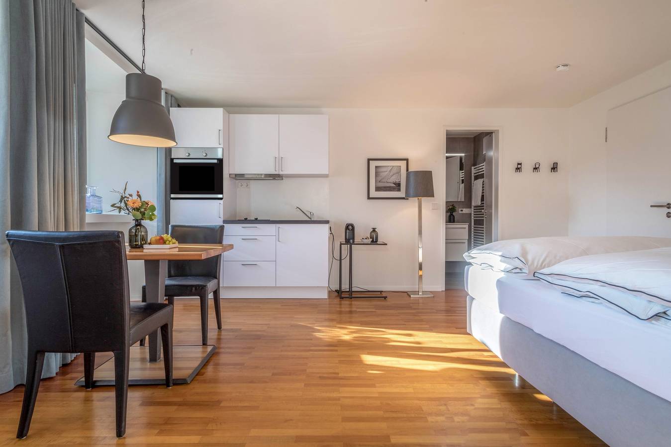 Entire apartment, Modern Studio Apartment No. 14 in the City Center with Wi-Fi in Wangen, Region Bodensee-Oberschwaben
