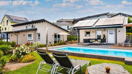 Ferienhaus für 4 Personen, mit Pool und Sauna sowie Garten in der Eifel