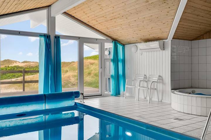 Ferienhaus für 8 Personen, mit Sauna und Pool sowie Balkon/Terrasse und Whirlpool, mit Haustier in Houvig - 2