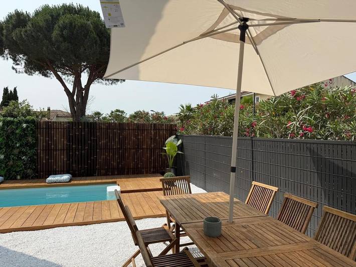 Villa pour 6 personnes, avec jardin et piscine