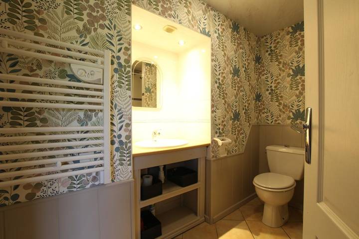 Gîte pour 6 personnes, avec jardin à Isigny-le-Buat - 4