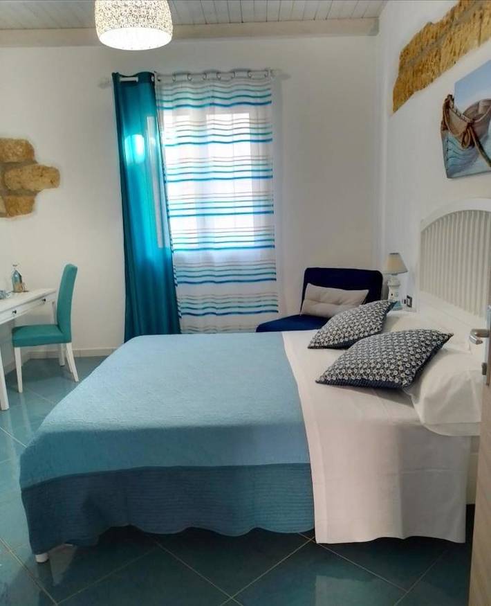 Gîte pour 2 personnes, avec vue et terrasse, adapté aux familles à Cinisi - 2