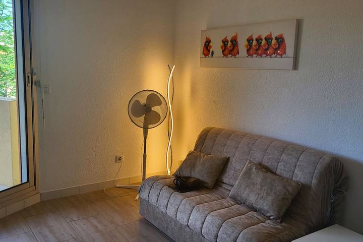 Gîte pour 4 personnes, avec balcon, adapté aux familles dans Boulouris - 3