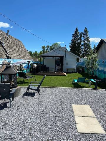 Cottage Rentals for 2 Guests in Sylvan Lake, Alberta, Picture 3