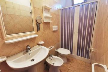 Villa for 4 Guests in Molinella (Foggia), Gargano, Picture 3