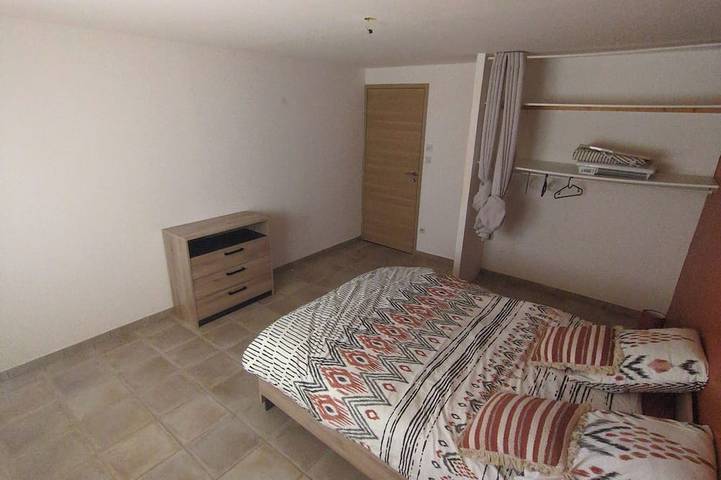 Horizon Pond Villa with Pool and Panoramic View in Rognac, Costa mediterránea (Francia)