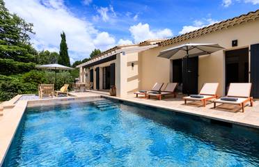 Maison De Vacances pour 4 Personnes dans Lauris, Parc naturel régional du Luberon, Photo 1