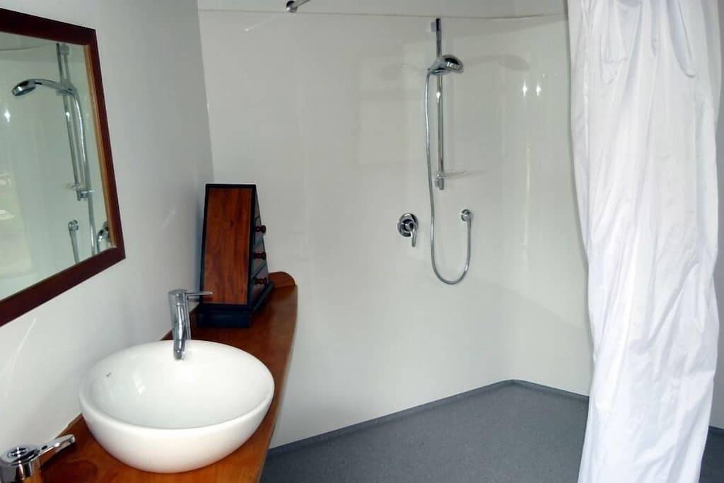 Tipi / Tipi - Wacky Stays = sechs Einzigartige Vermietungen in Canterbury (NZ)