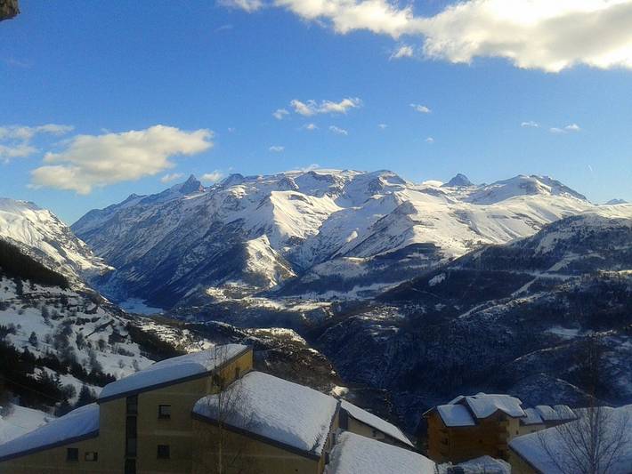 Ganze Wohnung, Studio Kabine mit Balkon, am Fuße der Pisten - Auris en Oisans in Auris, Nationalpark Écrins
