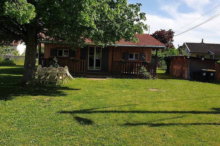 Gîte pour 4 personnes, avec Terrasse et Jardin dans Poncey-lès-Athée