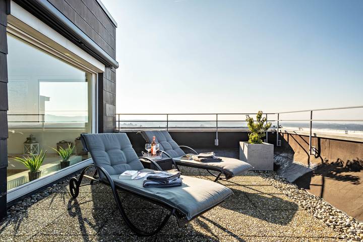 Ferienwohnung für 2 Personen, mit Balkon und Seeblick in Baden-Württemberg