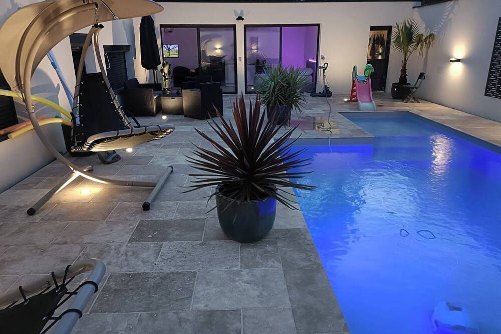Apartamento entero, Private swimming pool with studio  in Artigues-près-Bordeaux, Región de Burdeos