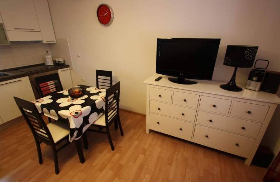 Entire vacation apartment, Vacation apartment for 4 people with balcony in Crikvenica, Primorje-Gorski Kotar